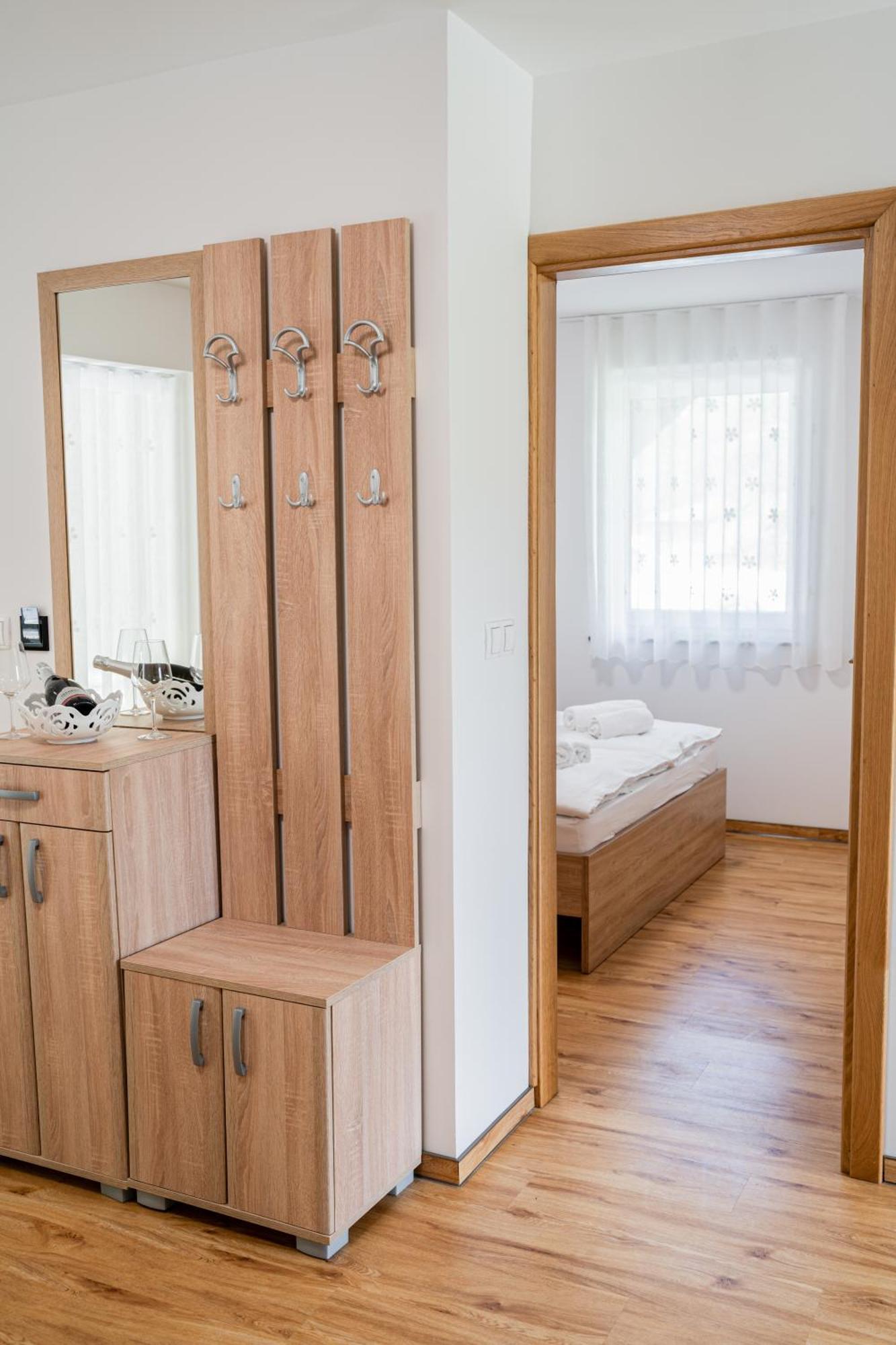 Ribnik Stari Trg Apartamento Lesicno Quarto foto