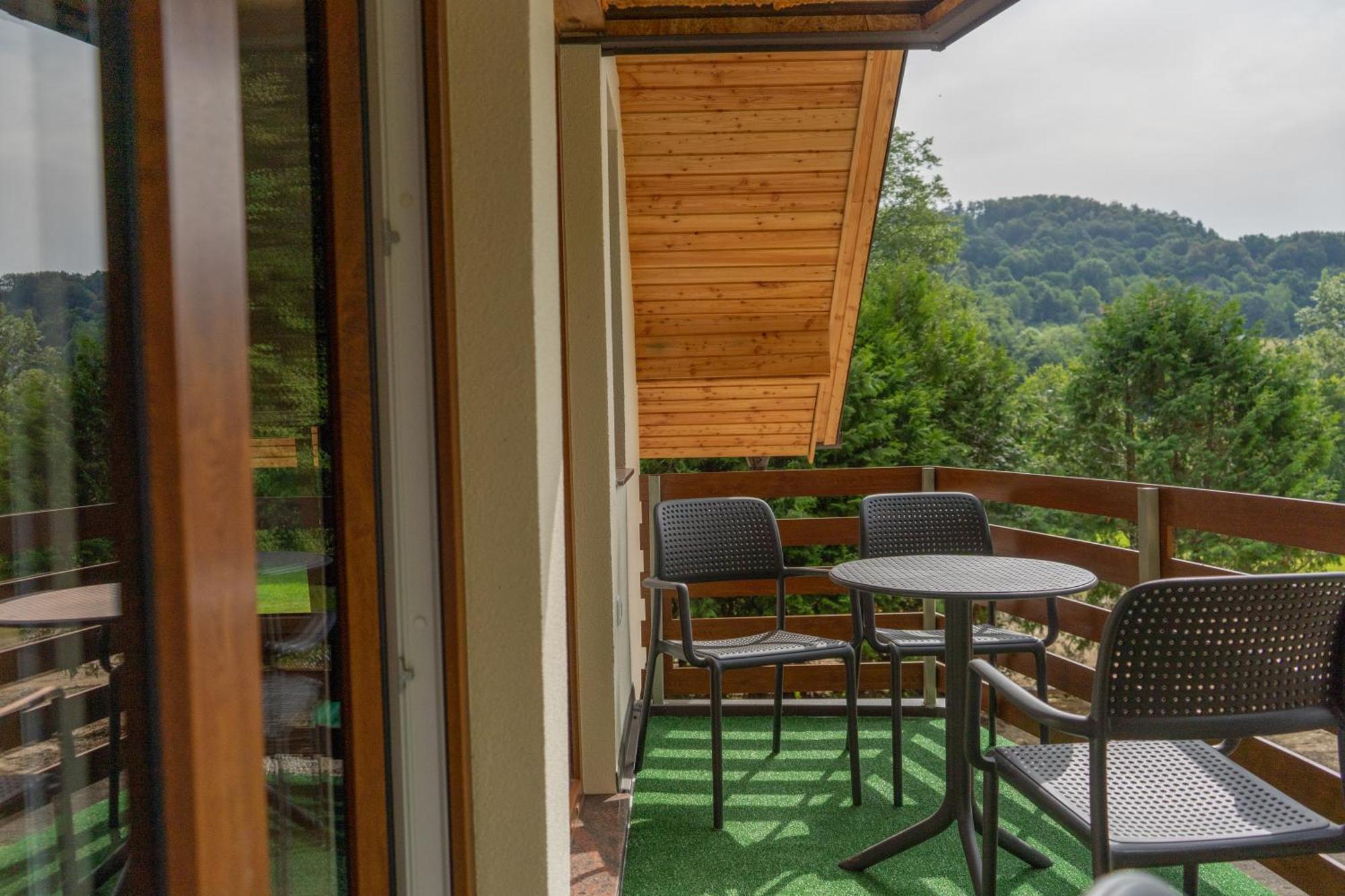 Ribnik Stari Trg Apartamento Lesicno Quarto foto